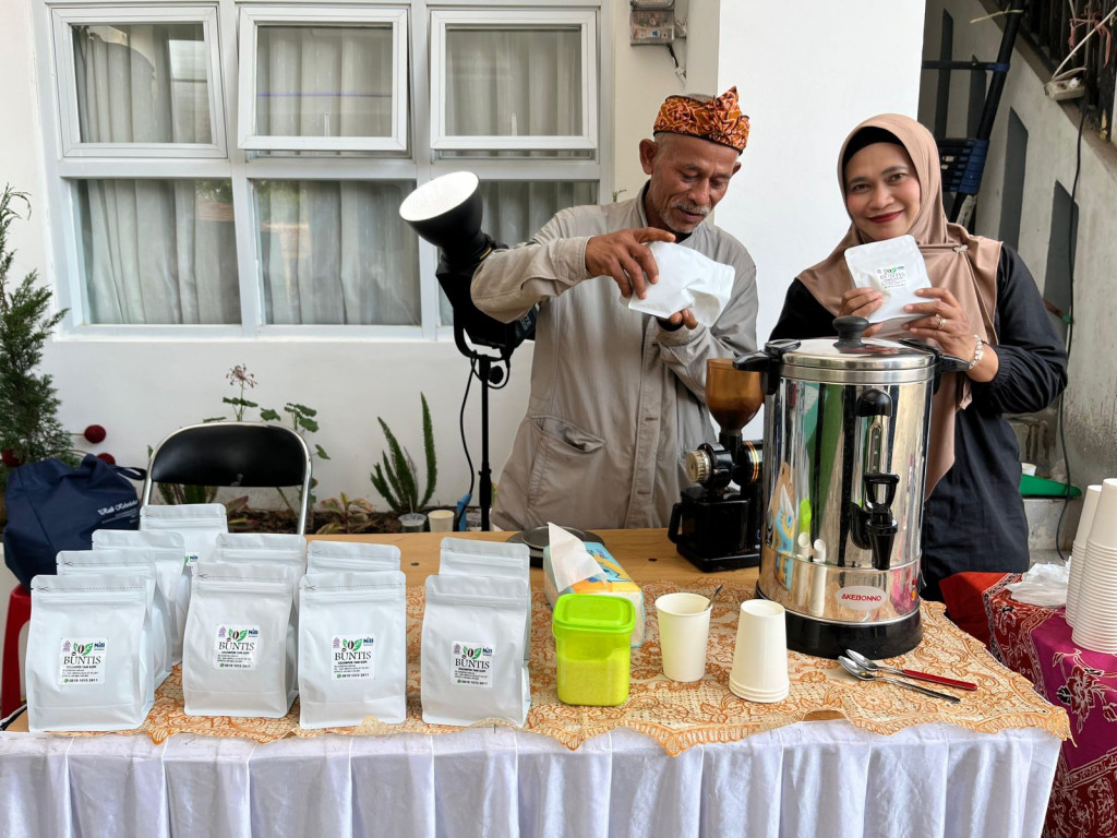 Ragam Keunikan Tentang UMKM Kopi yang Ada di Desa Cimenyan